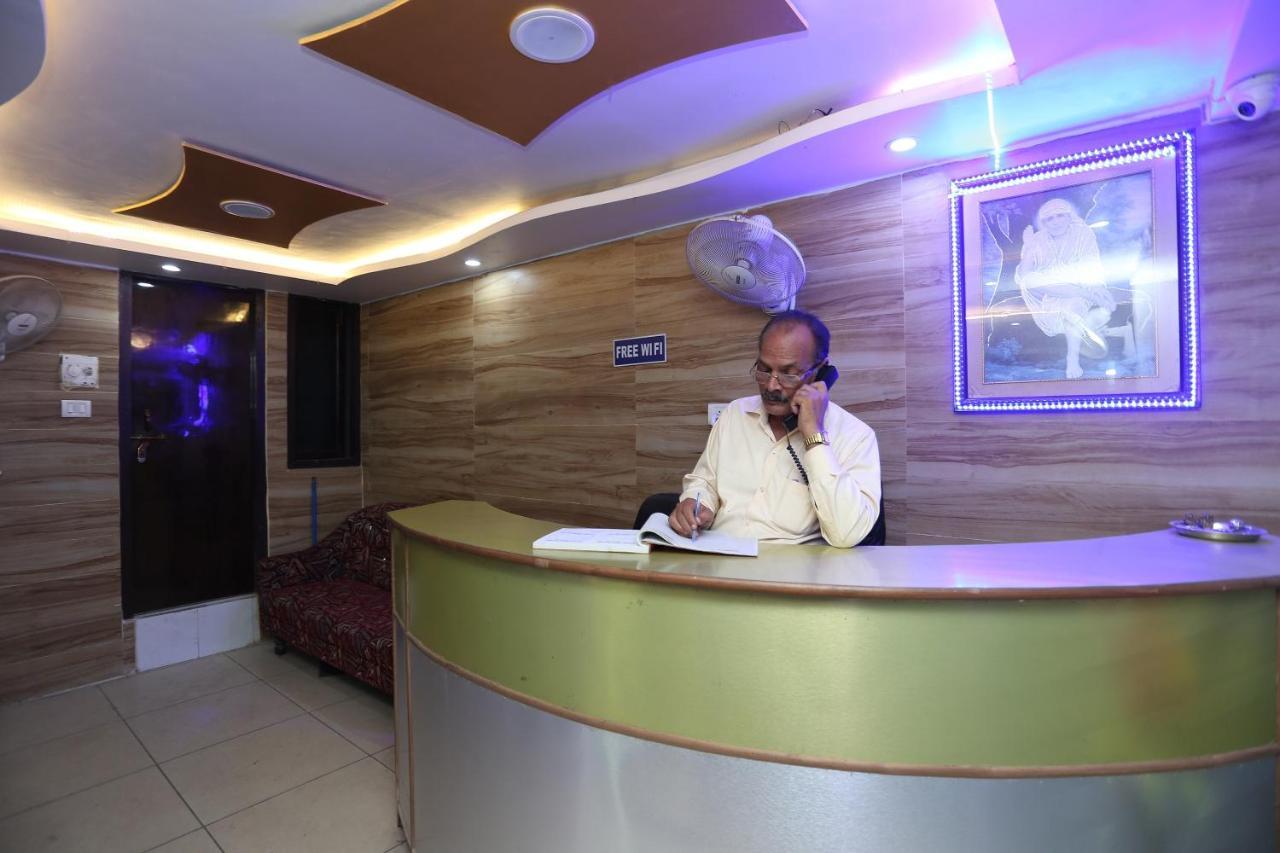 Oyo Hotel New Metro Near Phoenix United Lucknow Ngoại thất bức ảnh